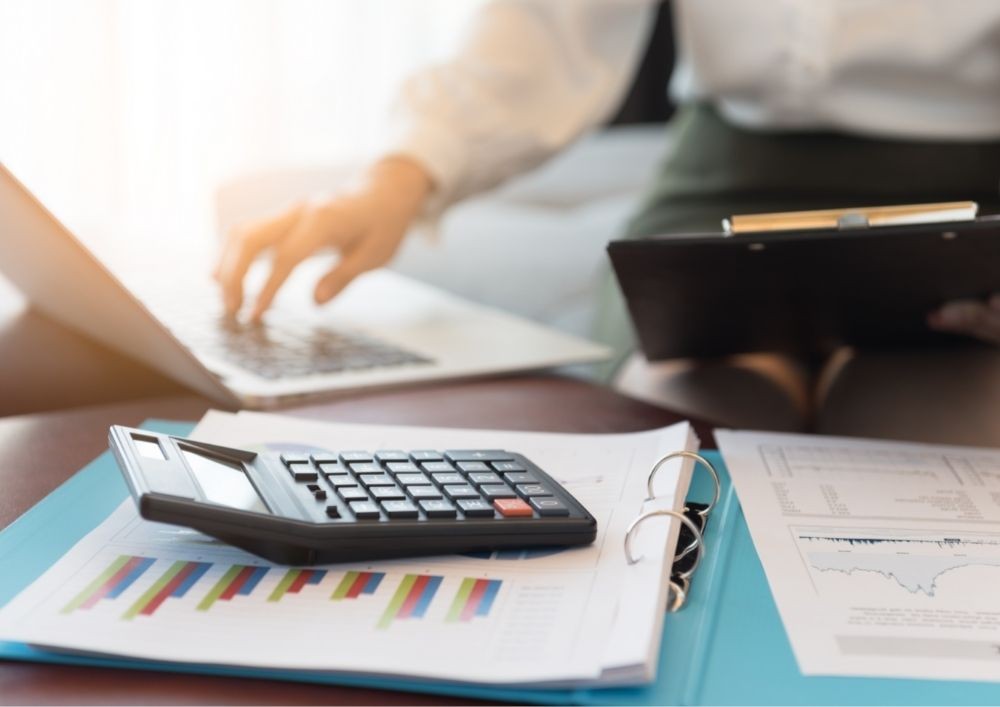 Your step-by-step for passing on property wealth akya.io/617FdC1C8E810