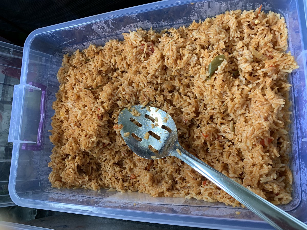 The AP ended Black History Month on 30/10 with a virtual event in collaboration with @WRAP174 (the AP won the quiz 😉) PSO Esther cooked food as part of the celebration 😋#BlackHistoryMonth