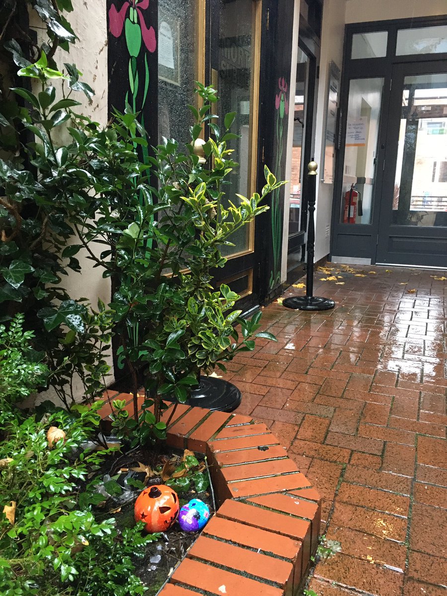 The Farmart tweet media