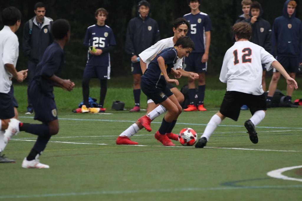 BoysLexington's tweet photo. The Boys’ Junior Varsity team play its last game of the regular season at Home vs. Reading this afternoon @ 4 PM on Lincoln Field 2. Come and support the team as they close out the season! @soccerlexgirls @LHSPEStaff @LexMinutemenAth #GoLex #LexGo #RollLex https://t.co/Xto748cLhI