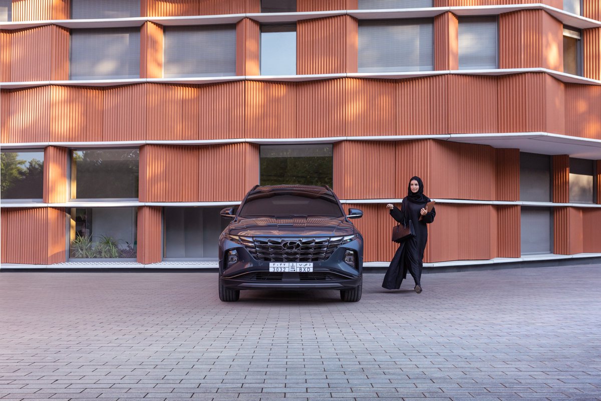 HyundaiMEA's tweet photo. Live unapologetically and drive with the utmost confidence knowing you're embraced with thoughtful safety features for added peace of mind.  

#ThePerfectBalance #HyundaiSUV #Tucson #StepInStandOut #Qualitytime #Hyundai #HyundaiMEA https://t.co/Nhtpr3skVk