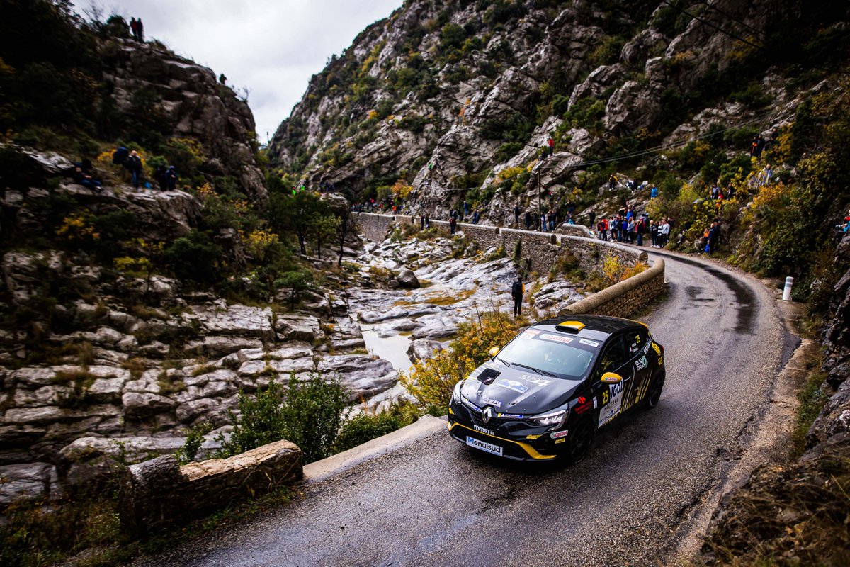 RenaultSeries's tweet photo. More #ClioCup and #ClioRally5 drivers were crowned during a weekend full in action both on the track and in the special stages across Europe !

More information 👇
🇬🇧 https://t.co/OLkvW2LGyx
🇫🇷 https://t.co/DfpzKdRZOG https://t.co/kzgNCwfR0R