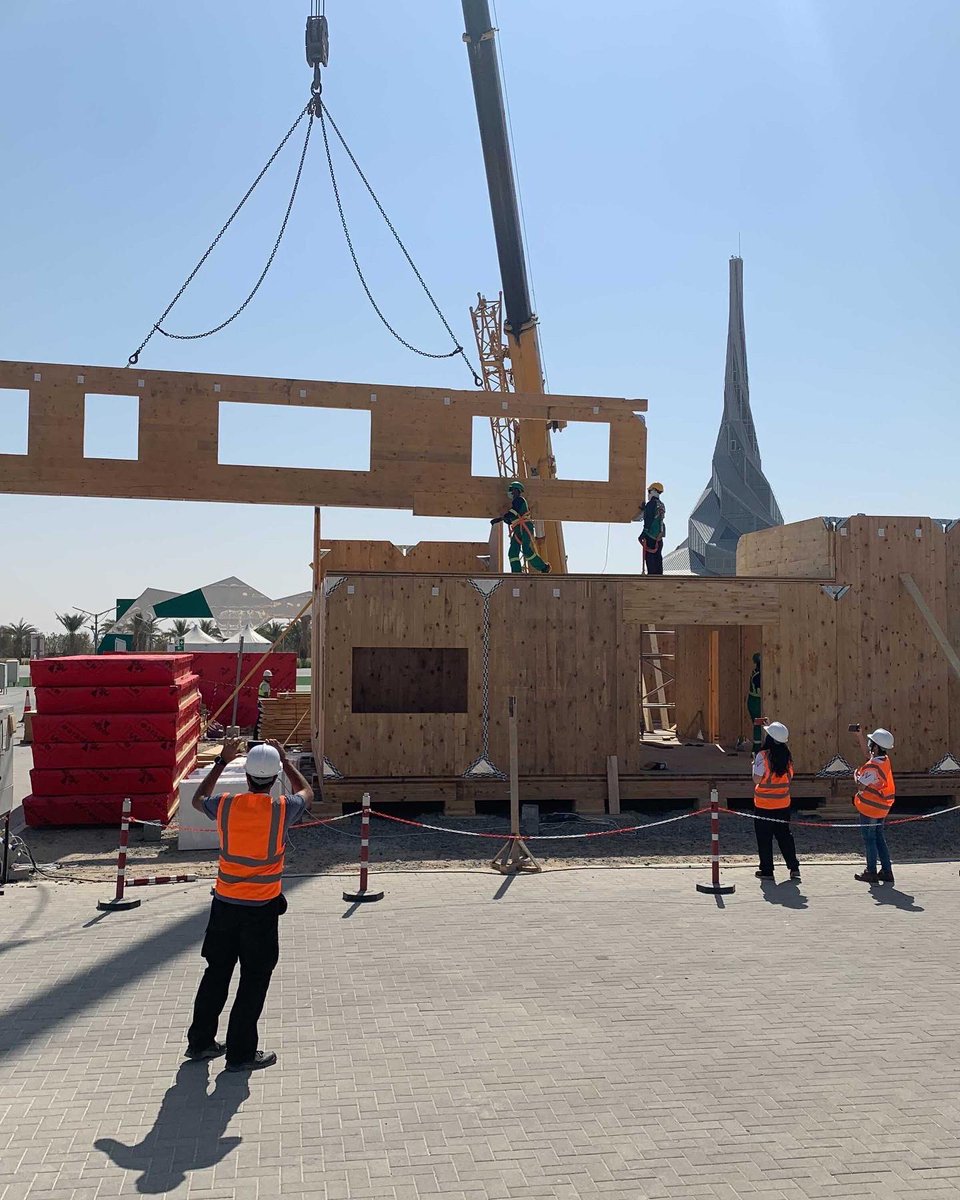 teamesteem2020's tweet photo. #TeamESTEEM assembly day 7✔️.

#HWU #EXPODubai2020 #HeriotWatt
#HeriotWattDubai #SDME #teamesteem https://t.co/EV8tpOiEv9