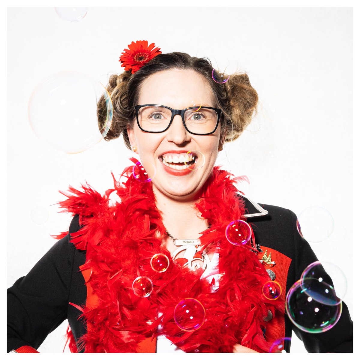 Durch die Pandemie ist 2020 die Session praktisch ausgefallen aber in diesem Jahr geben wir dem #Karneval wieder ein Gesicht und tragen die Freude und das Lebensgefühl in die weite Welt. #lachen #nrw #fotografie

christian-thieme.de/gallery/