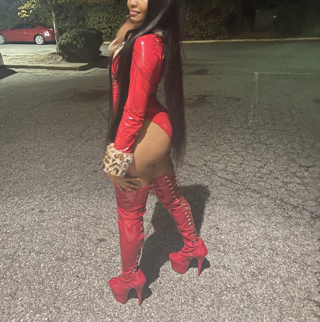 oreo_goldennn's tweet image. PIMPIN ❤️‍🔥 #spookylinks #nccuhomecoming
