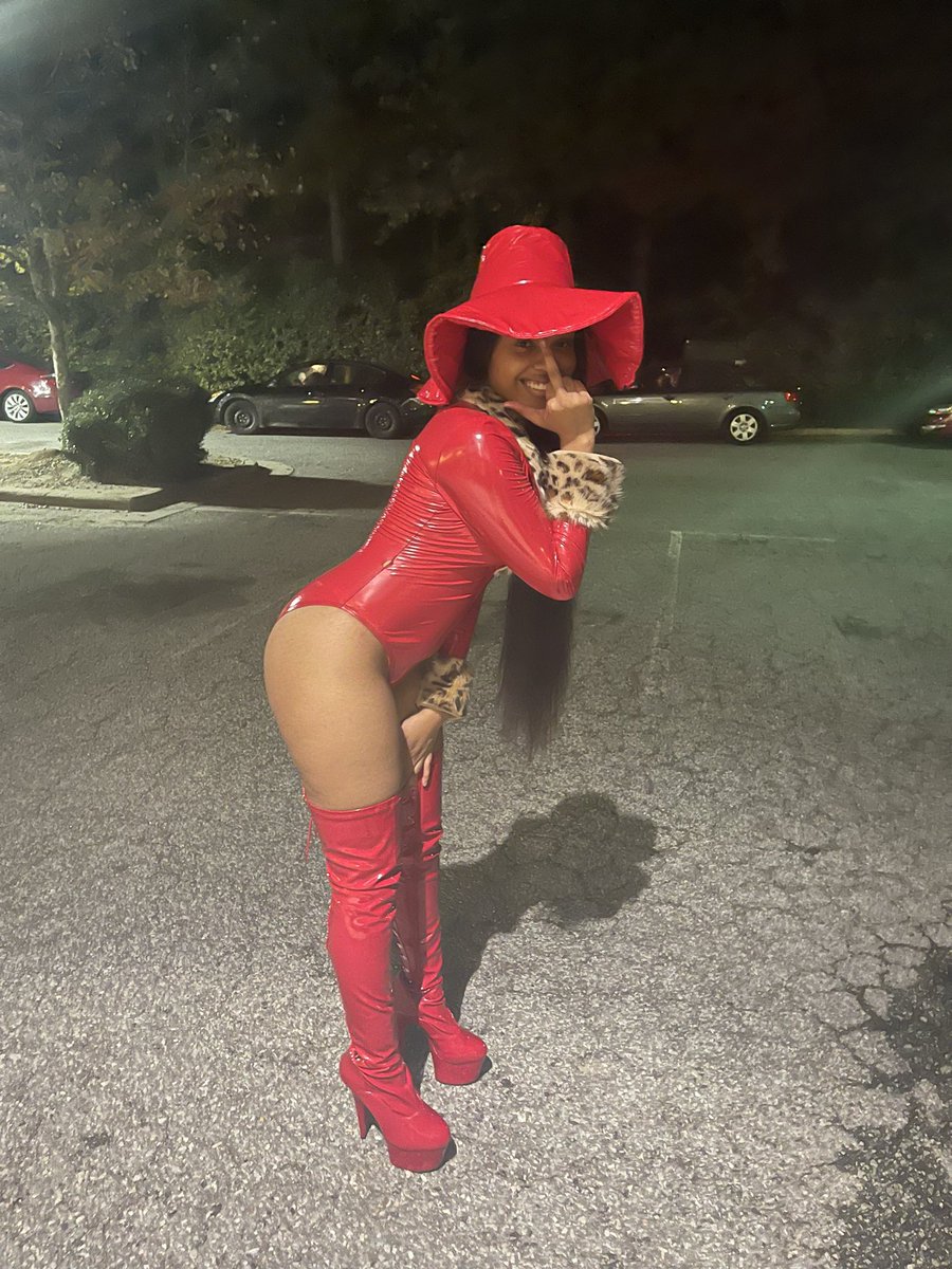 oreo_goldennn's tweet image. PIMPIN ❤️‍🔥 #spookylinks #nccuhomecoming