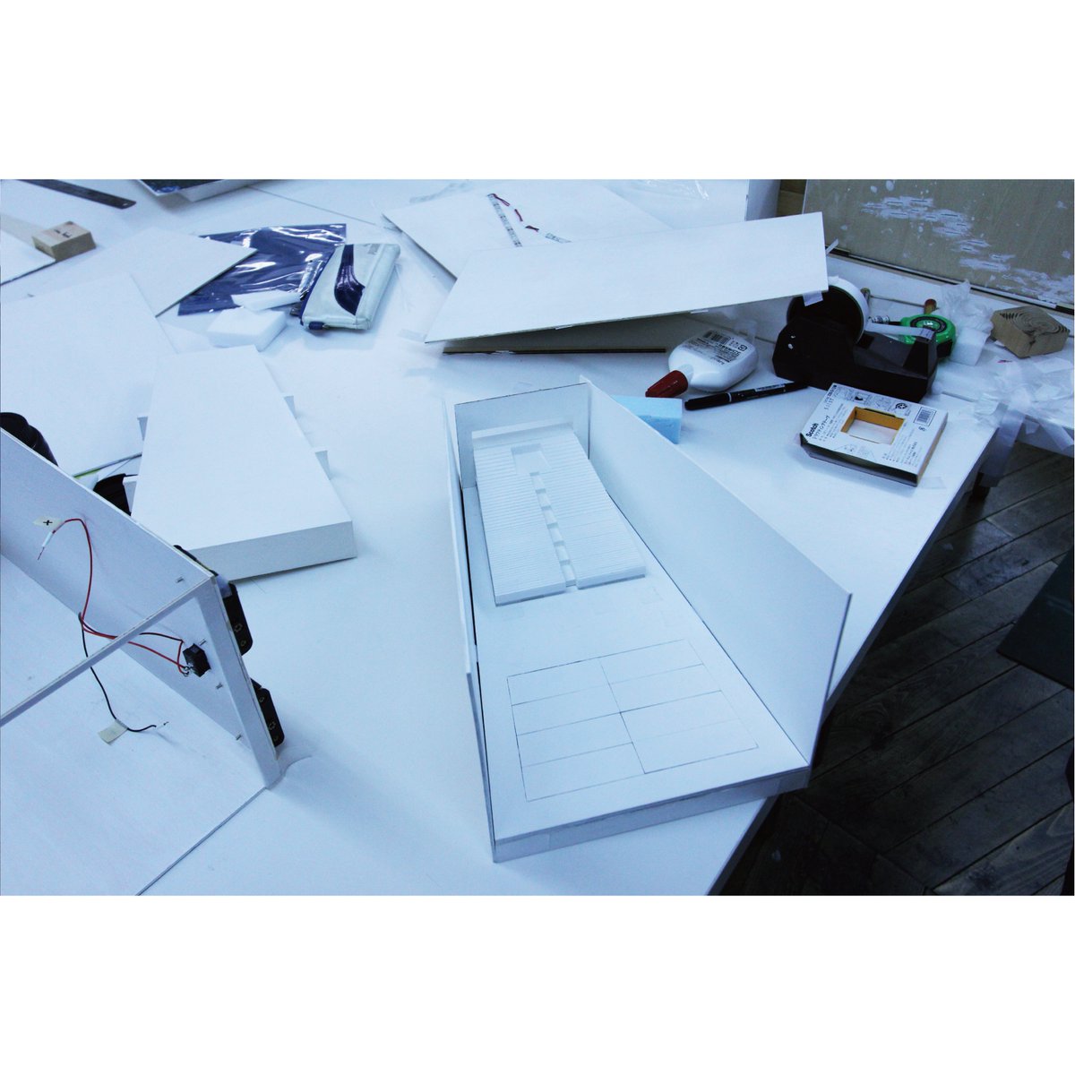 tymdl_info's tweet photo. Perspective model project - White Temple - / 2015
TY&amp;aの上海での展覧会に合わせて制作したパースペクティブな模型。覗き込むと実際の建築空間を見ているようなVR的没入感を体験できる模型。#TYMDL https://t.co/InOqOuDuaT