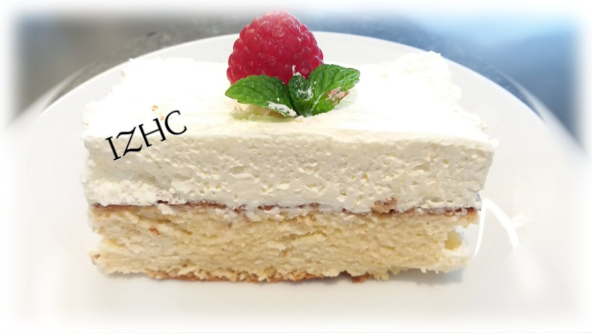 Irum_Zaidi_HC's tweet photo. 🍰🎂#Tres_Leches_Cake 🎂🍰
Tres Leches is a popular authentic Mexican cake. I am a fan of moist cakes and this Tres Leches Cake blew me away. The syrup is made of – you guessed it – tres leches (which means three kinds of milk). https://t.co/MfIqVsFzG2