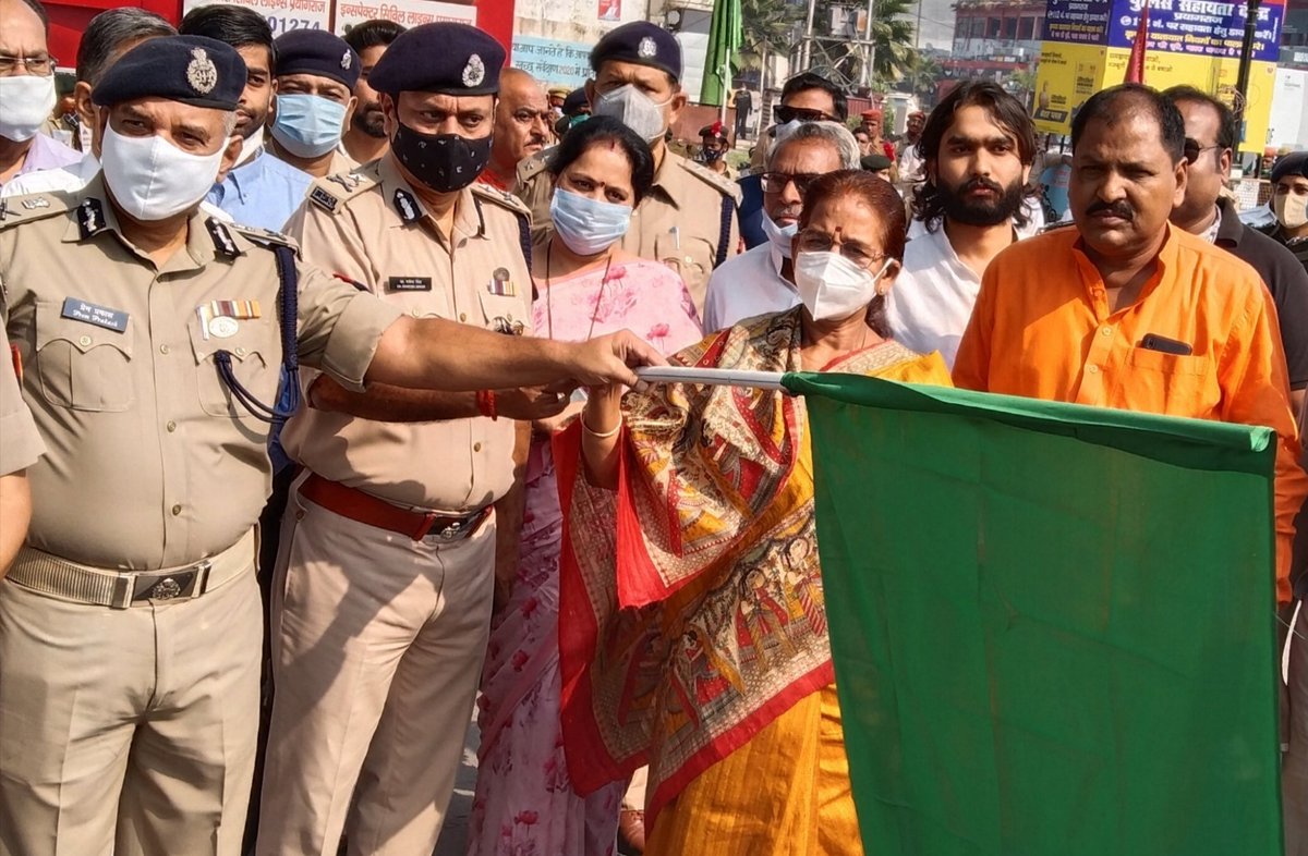 निर्दोषों की ना जाए जान, इसलिए यातायात नियमों का हमेशा रखें ध्यान newsprayag.in/?p=954