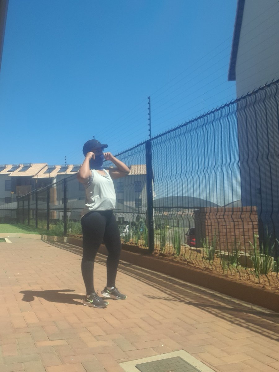 kel_los's tweet photo. I made my mark ๐
#ElectionDayRun
#RunningWithTumiSole https://t.co/Ip34DulZeQ