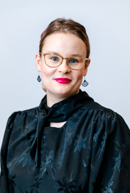 ToimistoSissit's tweet photo. Onko assistentti työpaikan opettaja? Niina Toivanen kertoo Assistentin arkea -blogissamme, mitä yhteistä näillä ammateilla on.
#sissirumpu #toimistosissit
https://t.co/34reOTt9Cn https://t.co/rqiOm1efjF