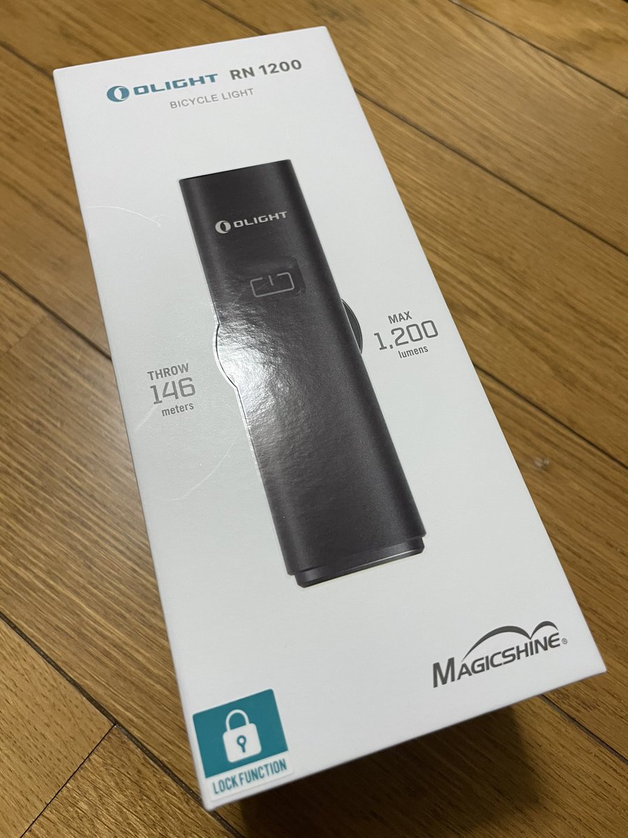 100Xgrand's tweet photo. キターーーー٩( 'ω' )و
通常9000円近くするのにセールで5000円で買えた✨
フロントライト、パワーアーーップ💡
#ロードバイク 
#フロントライト 
#olight 
#1200lm https://t.co/HzEYasmbLc