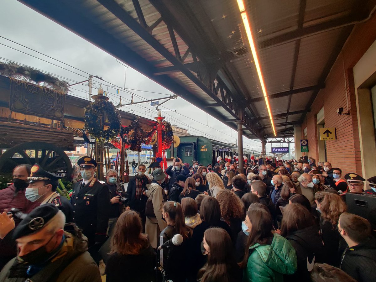 #Arezzo | Iniziamo subito con calorosa accoglienza! BINARIO 1