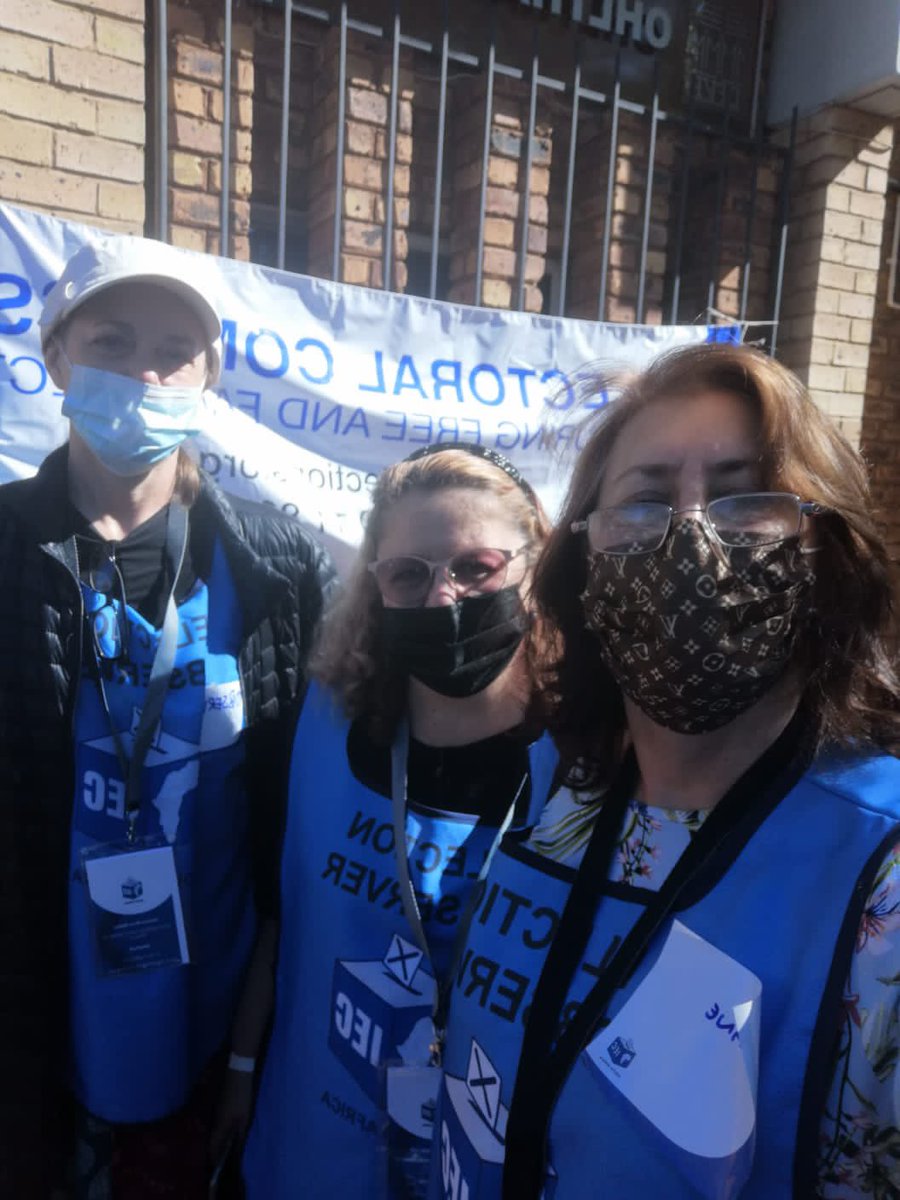 AlanaBaranov's tweet photo. I’m so proud of our enthusiastic &amp; committed team of independent election observers #MakeUsCount monitoring the voting at stations in cities &amp; towns across the country. We are interfaith, multi-national and working for democracy! @SAJBD https://t.co/ZxQG9qNUVD