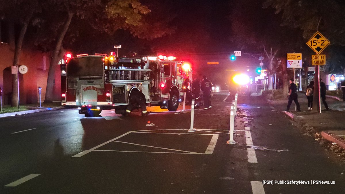 PSNews_Sac's tweet photo. #BREAKING #AutoVsPed #Midtown
#Fatal #HitAndRun
J Street is closed at 28th Street as officers investigate a fatal, Auto vs Pedestrian, Hit-and-Run incident. More details coming shortly. Reroute and avoid the area. https://t.co/x6QfZZSCgy