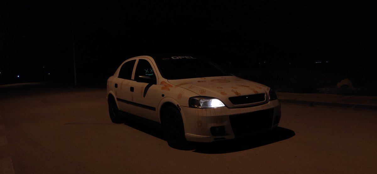 S4mPl3z_'s tweet photo. Sesión de fotos en Halloween ❤️
Para mi gusto me quedo con la primera por qué ª, pero buas, pedazo de noche 🌙✨
@Opel_Spain #astrag #astralovers https://t.co/iH7AQ71S2t
