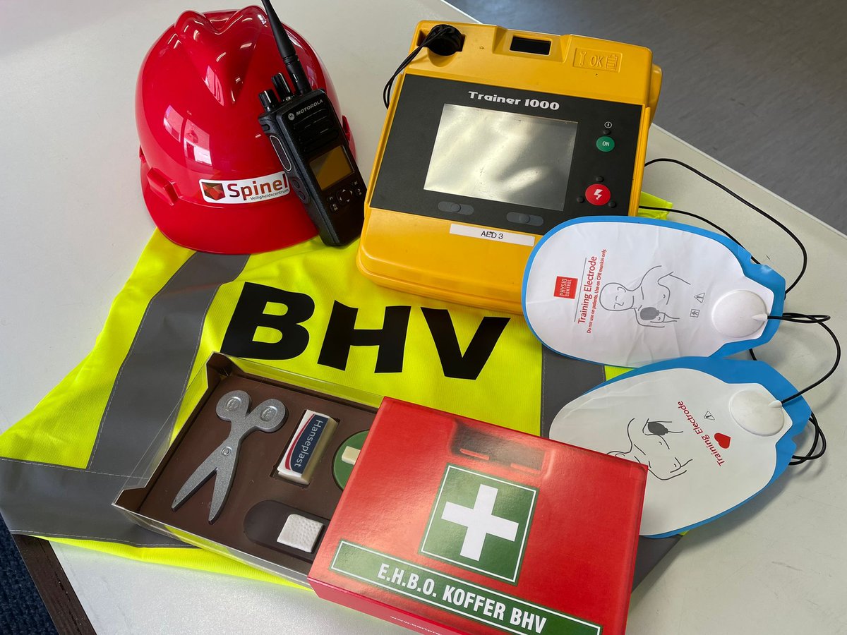 Elke eerste maandag in november is het ‘De dag van de BHV’. 
Daarom hebben we voor alle BHV-ers van Spinel Veiligheidscentrum een smakelijke attentie om ze te bedanken voor hun inzet het afgelopen jaar. #chocoladeverbanddoos #BHV #veiligheid #preventie