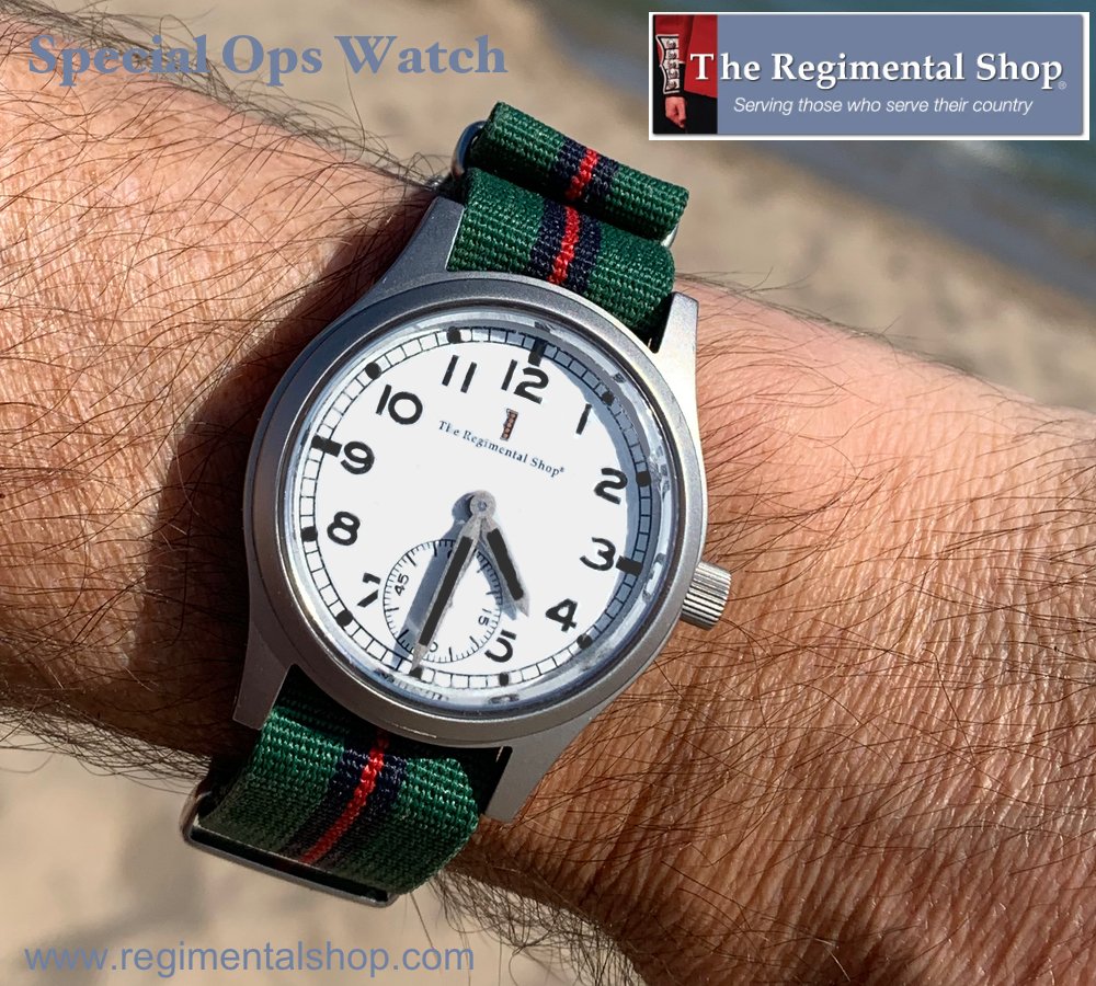 regimentalshop's tweet photo. Thank you, James, from The YORKs. https://t.co/R9KSH57iqV https://t.co/9IoBzlSBei