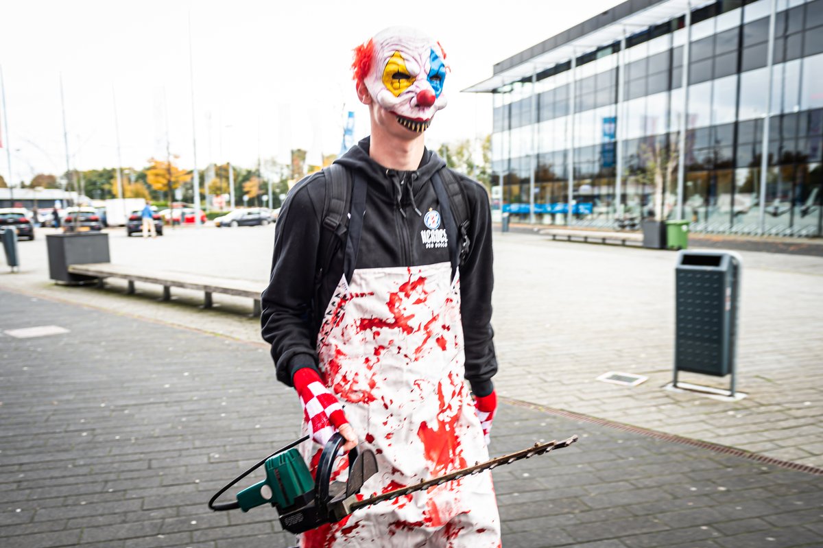 HeroesDenBosch's tweet photo. 🤡👹 | 𝙰 𝚜𝚌𝚊𝚛𝚢 𝚊𝚏𝚝𝚎𝚛𝚗𝚘𝚘𝚗.. 

The boys understood the assignment! 👻

📸: @robertverboon https://t.co/5zPdq8NfSH