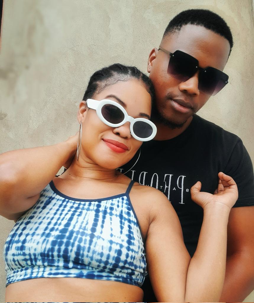 JozlinaSA's tweet photo. Life is a hard mission as man so dont add stress on top of it, choose your partner very well the one that will understand your hustle &amp; slow progress not the one that will look after friends what their men has &amp; put pressure on you💓Stay blessed &amp; vote for those who makes sense. https://t.co/9d0KOSbL5i