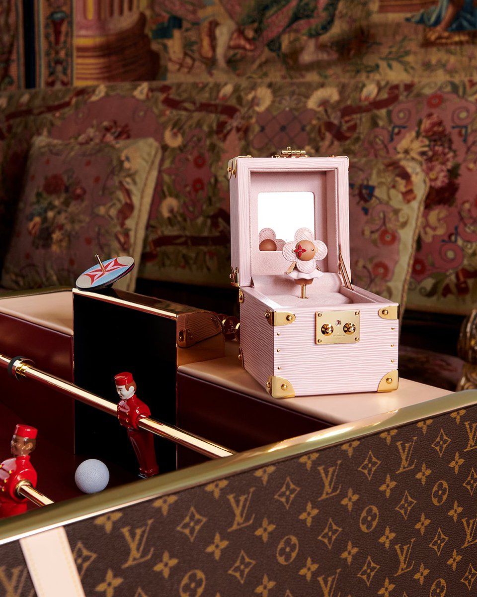 vuitton vivienne music box