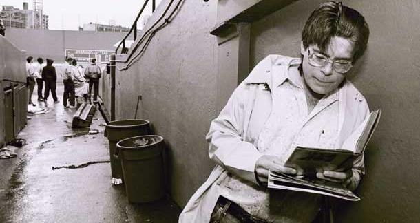 "Se non siete disposti a spaccarvi il culo in quattro, non provate nemmeno a tentare di scrivere bene"
Stephen King

#Scrivere #Leggere #racconti #libri #creatività #storie #scrittori
<a href="/CasaLettori/">Casa Lettori</a>