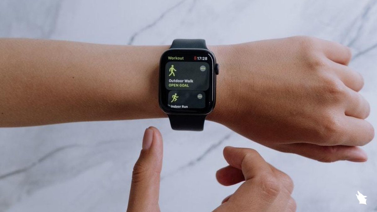WolphUK's tweet photo. How to use the latest fitness trackers?
Keep the #gadget well adjusted to the wrist but avoid causing any hindrance.
Just above the “wrist bone” is an ideal location.
https://t.co/Oj849N6SvD
#fitnesstracker #sportslifestyle #workoutapparels #fitnesslover https://t.co/5UwqWSy89e