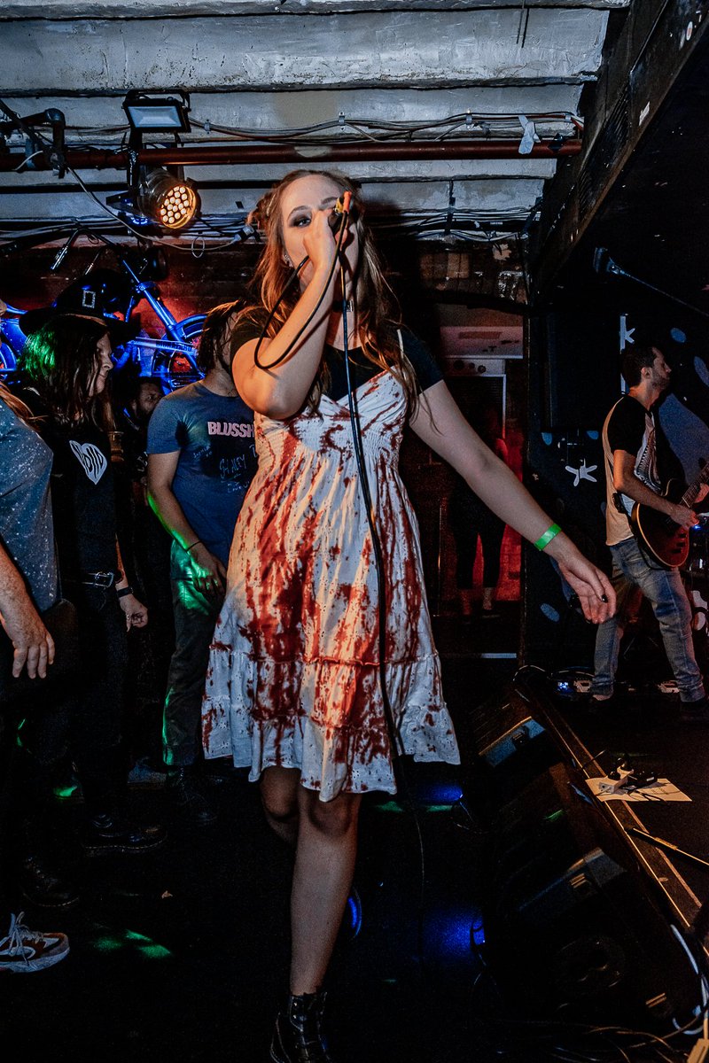 We had a killer time on Saturday night 🎃 thank to all those who watched us, you're absolute gems ❤️

Massive thanks to Figjam Agency for having us on the lineup, and Greaser Bar for their amazing staff and hospitality ❤️

Photo by @allanklimo 📷