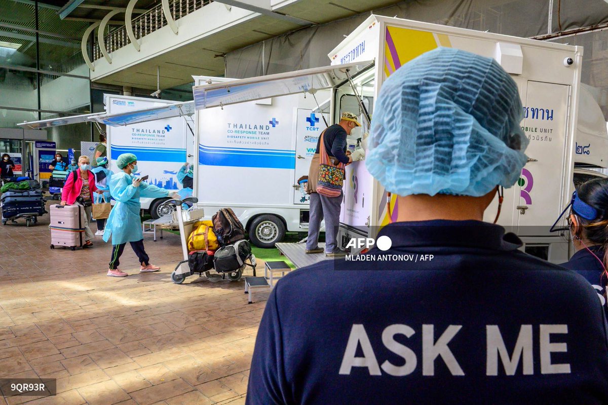 AFPphoto's tweet photo. #Thailand 
Borders reopen to vaccinated tourists from low Covid risk countries
#AFP 
@TheLilyfish 
@AFPMladen https://t.co/RcZCqC1Oco