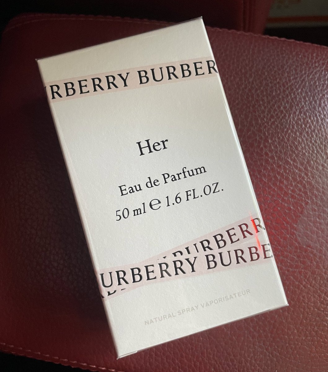 deerstore_byp's tweet photo. แจกค้าบบบ สุ่มแจกน้ำหอม Burberry HER EDP 50ml มูลค่า 2290.- 1 รางวัล! 🍓🍇✨

สุ่มจาก RT สงวนสิทธิ์เฉพาะฟลวน้า~
📣 ประกาศผล 30/11 https://t.co/2ECQFIauLM