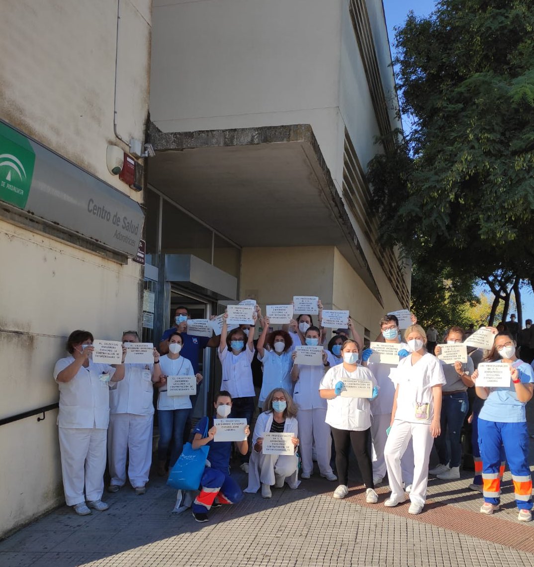 Juuanaamarii's tweet photo. Cerrando etapas, experiencias enriquecedoras❤️  Equipo Adoratrices🏥💉 https://t.co/5u9z8fRVsq