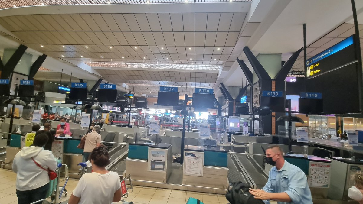 Digital Economist tweet media