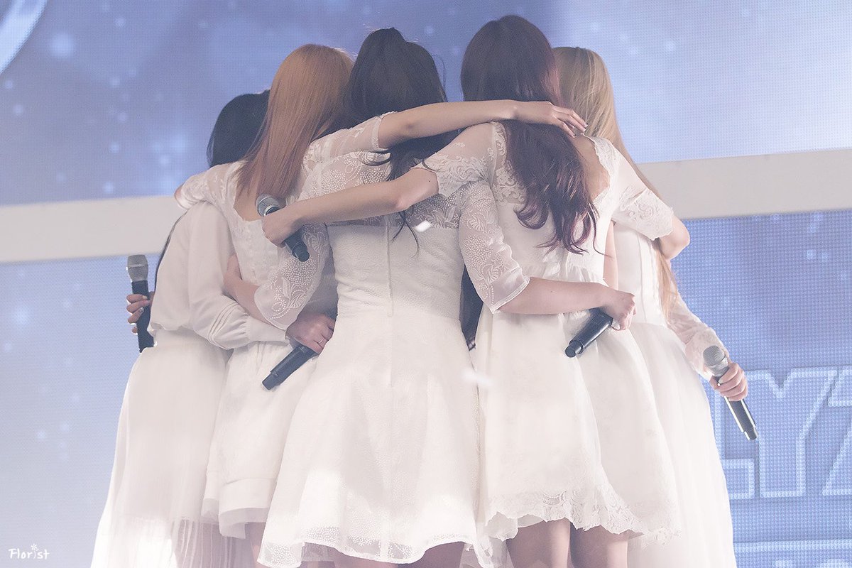 florist320's tweet photo. 사랑해 고마워 우리 꼭 다시 만나 https://t.co/kKQHUy7rgT