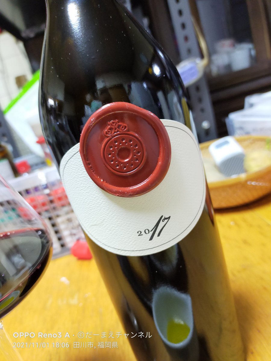 edo7878's tweet photo. もう11月だねぇ
今日のボッチ呑みは
#BUCCELLA
#赤ワイン
#多分カリフォルニアワイン
#カベルネ・ソーヴィニヨンうめぇ
#ピーロート・ジャパン
#pierothjapan 
#今月はボジョレーヌーボーだぁ
ボッチ飯は、シンプルなペペロンチーノ目指したら塩から過ぎた、奥が深い! https://t.co/0SKmoSIVNr
