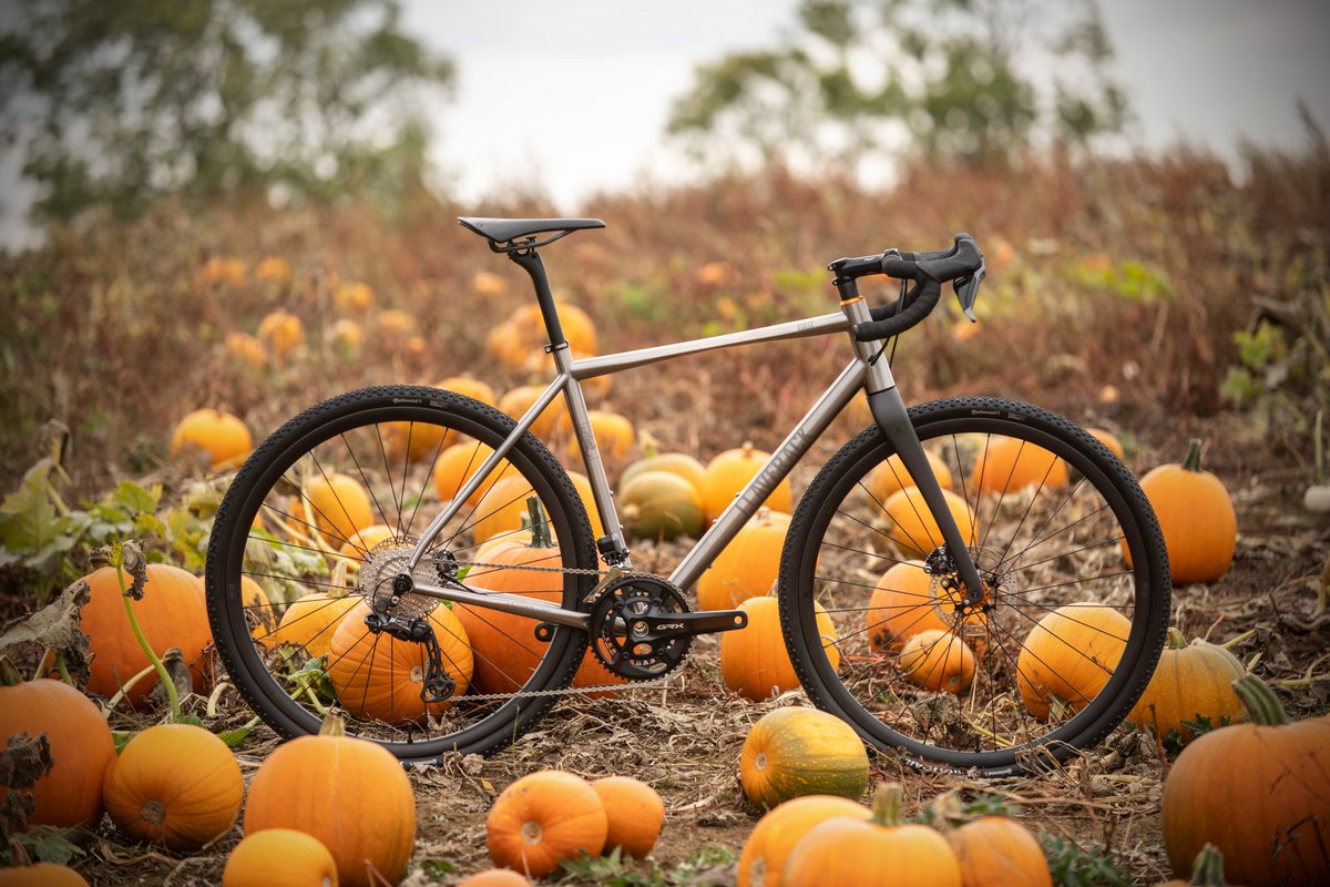 JLaverackTi's tweet photo. Trick or Treat? The GRiT, tested on our home patch and designed to offer an unflinchingly capable and stable ride on even the most gnarly gravel and adventure rides.
Explore this commission: https://t.co/n9fgh1kn3u
#HomePatch #FreedomToExplore #JLaverack #GRiT https://t.co/b91xfeoZUb