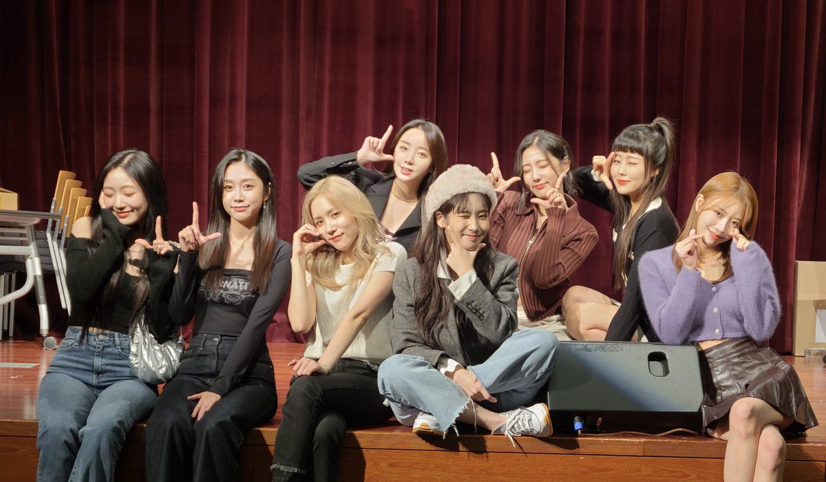 seojishoes's tweet photo. #ThankYouLovelyz
thank you for the great memories lovelyz 😭 only wishing the best to everyone on their new journey and i will always be supporting❣️ot8 forever❣️ https://t.co/dbhYJN98UD
