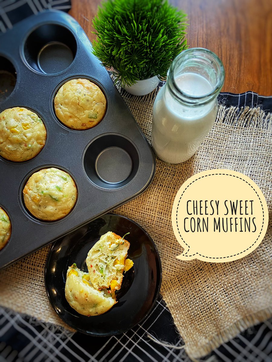 LipieeR's tweet photo. Cheesy sweet corn muffins
Easy breakfast recipe 

#food #foodphotography #breakfast #muffin #bake #easyrecipes https://t.co/JX4divXfuA