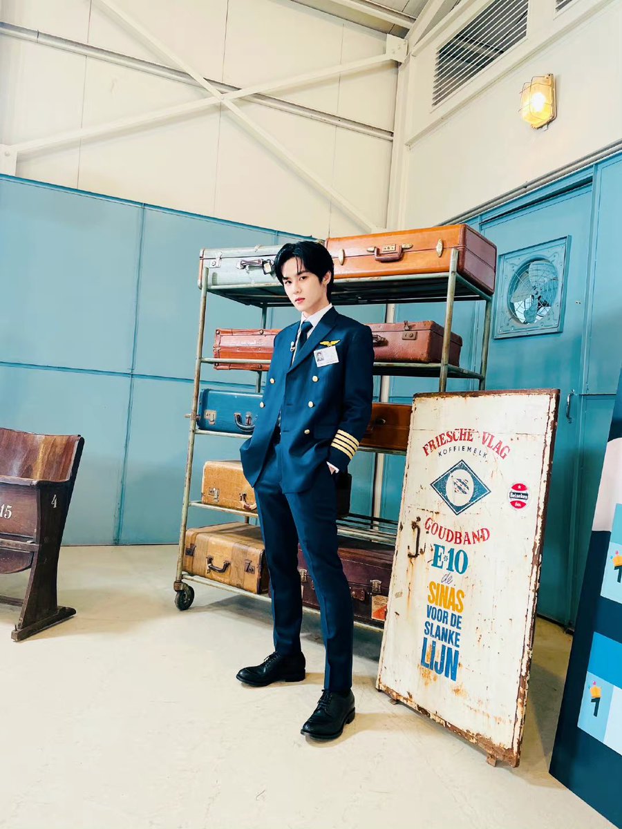 KUNLOOKS's tweet photo. ✈️  take off ~ https://t.co/O4H2dhk5gR