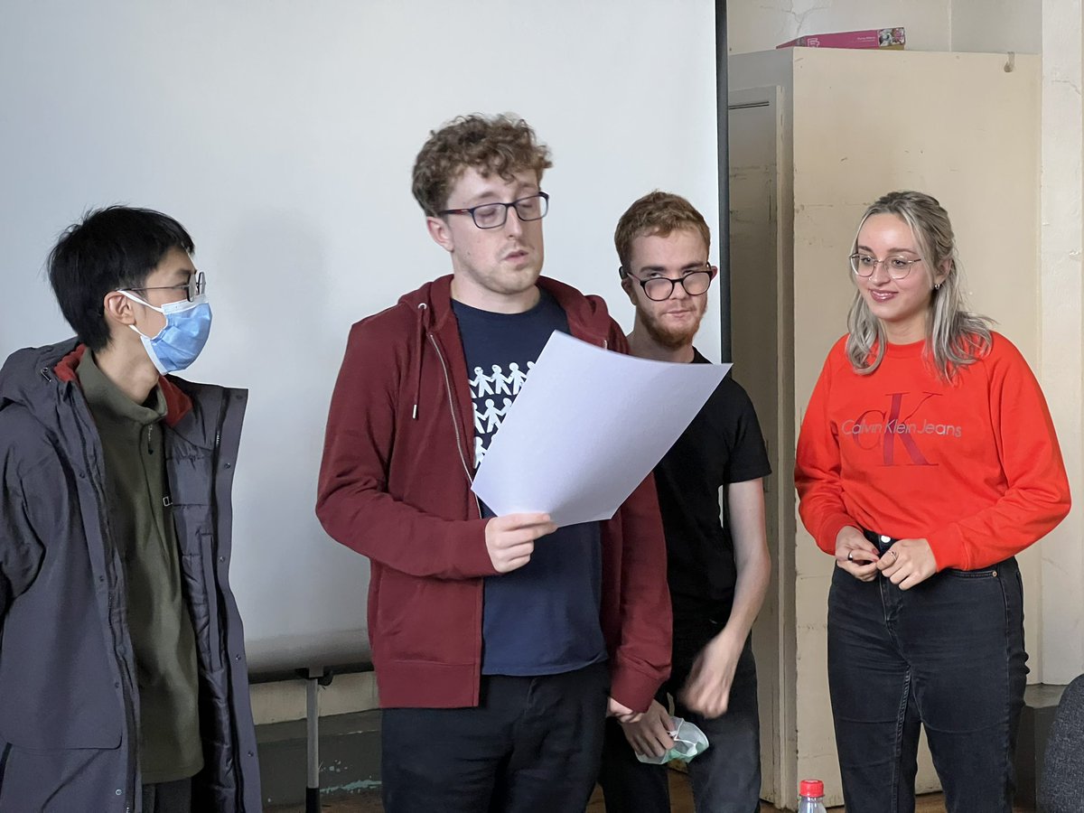 MhNotts's tweet photo. Last Saturday marked the first day of the new MH:2K team. The day was filled discussing what makes a mentally healthy school and developing our brand new roadshow #mentalhealth #youthvoice @LeadersUnlocked @NottsCC @CamhsNotts https://t.co/4sxznsWo8t