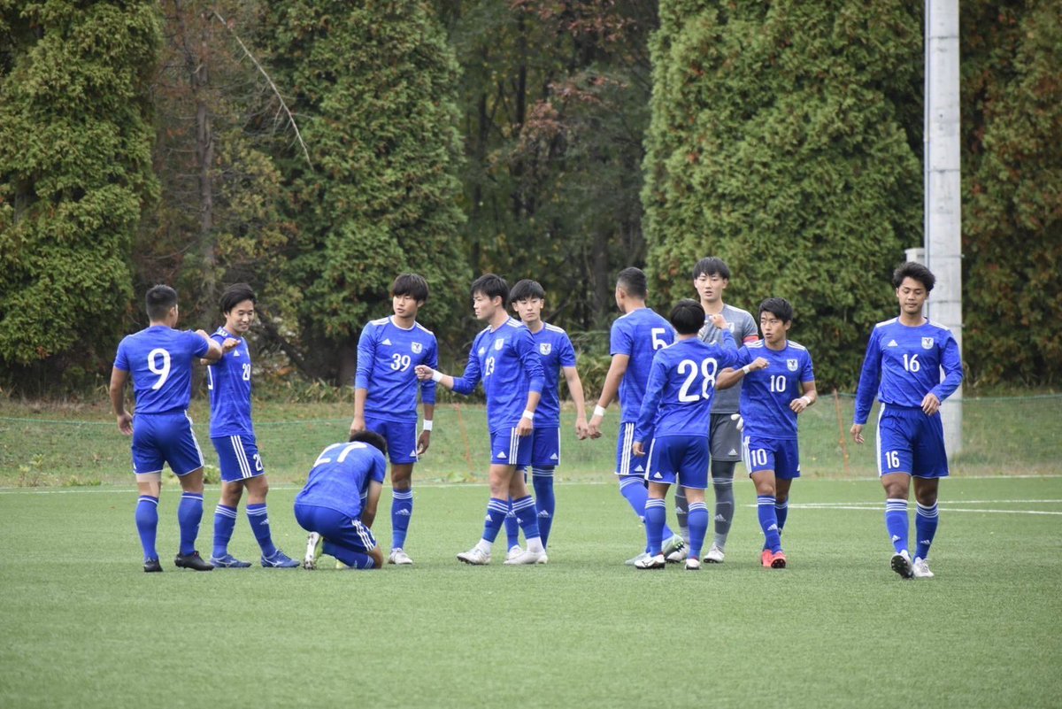 TOKAI_SAPPOROFC's tweet photo. 今年度の学生リーグの全日程を終了しました。東海大学札幌校舎サッカー部は2位になることが出来、MCCスポーツPresents 2021年度 第70回全日本大学サッカー選手権大会への出場権を勝ち取ることが出来ました。初戦勝利へ向け、チーム一丸となって準備していきます。引き続き応援よろしくお願い致します。 https://t.co/UMMxKsEbyO