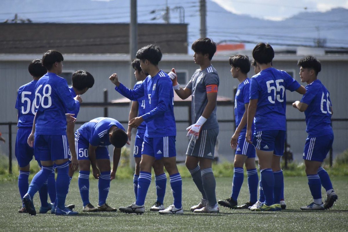 TOKAI_SAPPOROFC's tweet photo. 今年度の学生リーグの全日程を終了しました。東海大学札幌校舎サッカー部は2位になることが出来、MCCスポーツPresents 2021年度 第70回全日本大学サッカー選手権大会への出場権を勝ち取ることが出来ました。初戦勝利へ向け、チーム一丸となって準備していきます。引き続き応援よろしくお願い致します。 https://t.co/UMMxKsEbyO