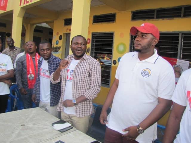 JolMongu2's tweet photo. #JIK #funa: reçu par le V.P @MambueniNdangi, nous avons échangé hier dimanche 31 Oct. à Ngiri-ngiri avec tous les membres du comité Interfédéral des jeunes d l'@uncrdc/ Kinshasa habitants la Funa en présence du V.P @JuniorMAKELELE2.

Ils ont tous remercié le P.N @VitalKamerhe1 . https://t.co/YQNNfqAqzD