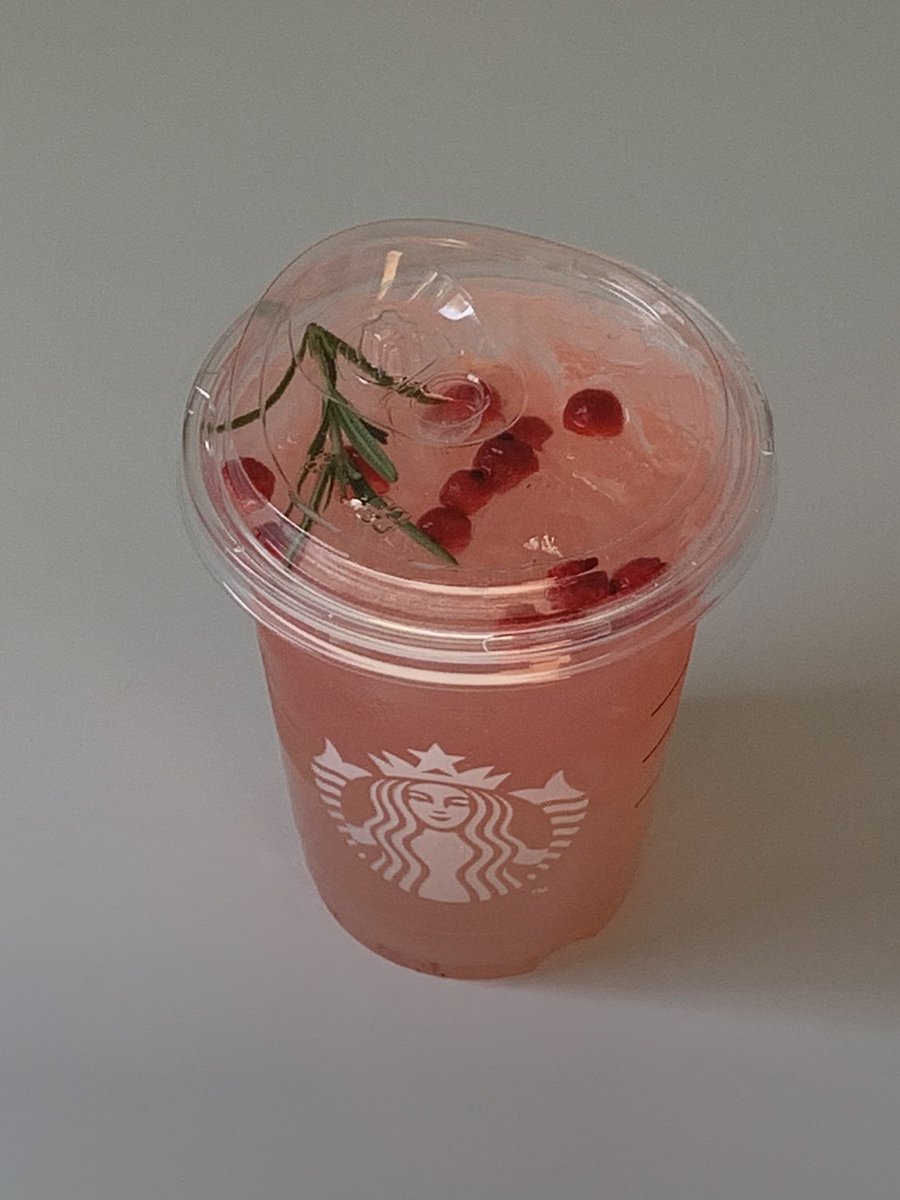 캐모마일 릴렉서를 마신다는건 겨울이 왔음을 알리는 의식같은 거랄까 ..