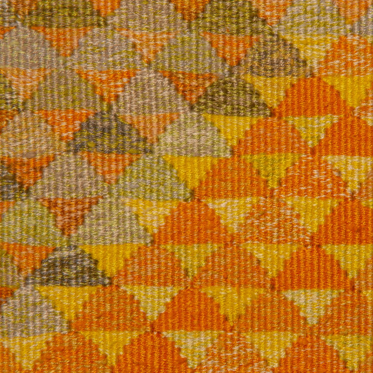 britishtapestry's tweet photo. "Twenty shades of silk" is by Anne-Kirsti Espenes is our poster image for our exhibition currently showing at "Threads in Sheds" at Whitchurch Silk Mill - The show continues until the 21st of November.
#Threadsinsheds #britishtapestrygroup #whitchurchsilkmill #farfieldmill https://t.co/2P4t9V15r8