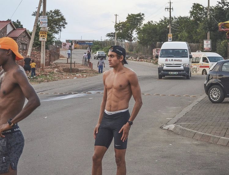 GrootMan tweet media