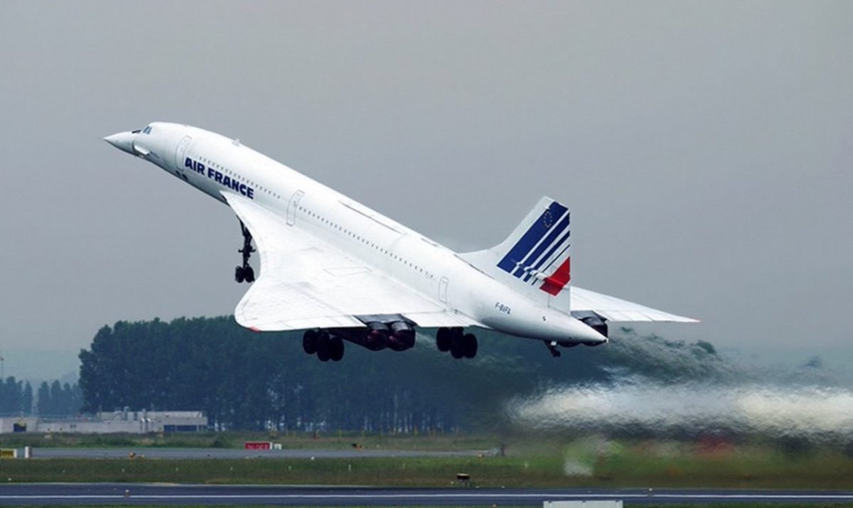 CaptainLacroute's tweet photo. [#Aviation] Après 30 ans d'existence, l'Association des Professionnels de Concorde et du Supersonique (#APCOS) se réinvente en s'ouvrant au grand public. Avec un site web et une revue, l'association devient la référence incontournable sur #Concorde
#avgeek
https://t.co/kzLbD1ea7q https://t.co/pNP5if2FPz
