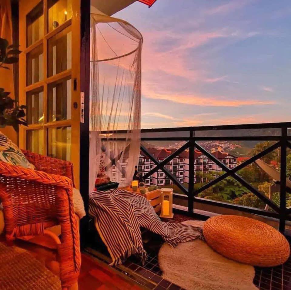 Raja_Lepak's tweet photo. Airbnb di Cameron Highland ni sumpah view dia cun habis, interior lawa. Menggoda betul tengok. Oh! Ratepun serendah RM200/night je

🚏The Fairy's Cottage (Airbnb), Cameron Highland (@staycation.ig) 

#RLChillDulu #RajaLepak #kakilepak #ohsem #onz #palingpower #kingoflepak https://t.co/e8OL0DozA5