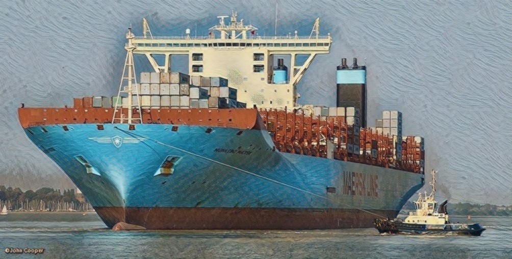 TheSuffolkMan's tweet photo. Video HERE https://t.co/QGRARMoz7f

#ContainerShip #Tugs #Felixstowe #Suffolk @HavenPortsShips @RetiredDockers 
#SvitzerIntrepid #MunkeboMaersk @FelixstoweWeb @VisitFelixstowe https://t.co/iSTDpc2bv4