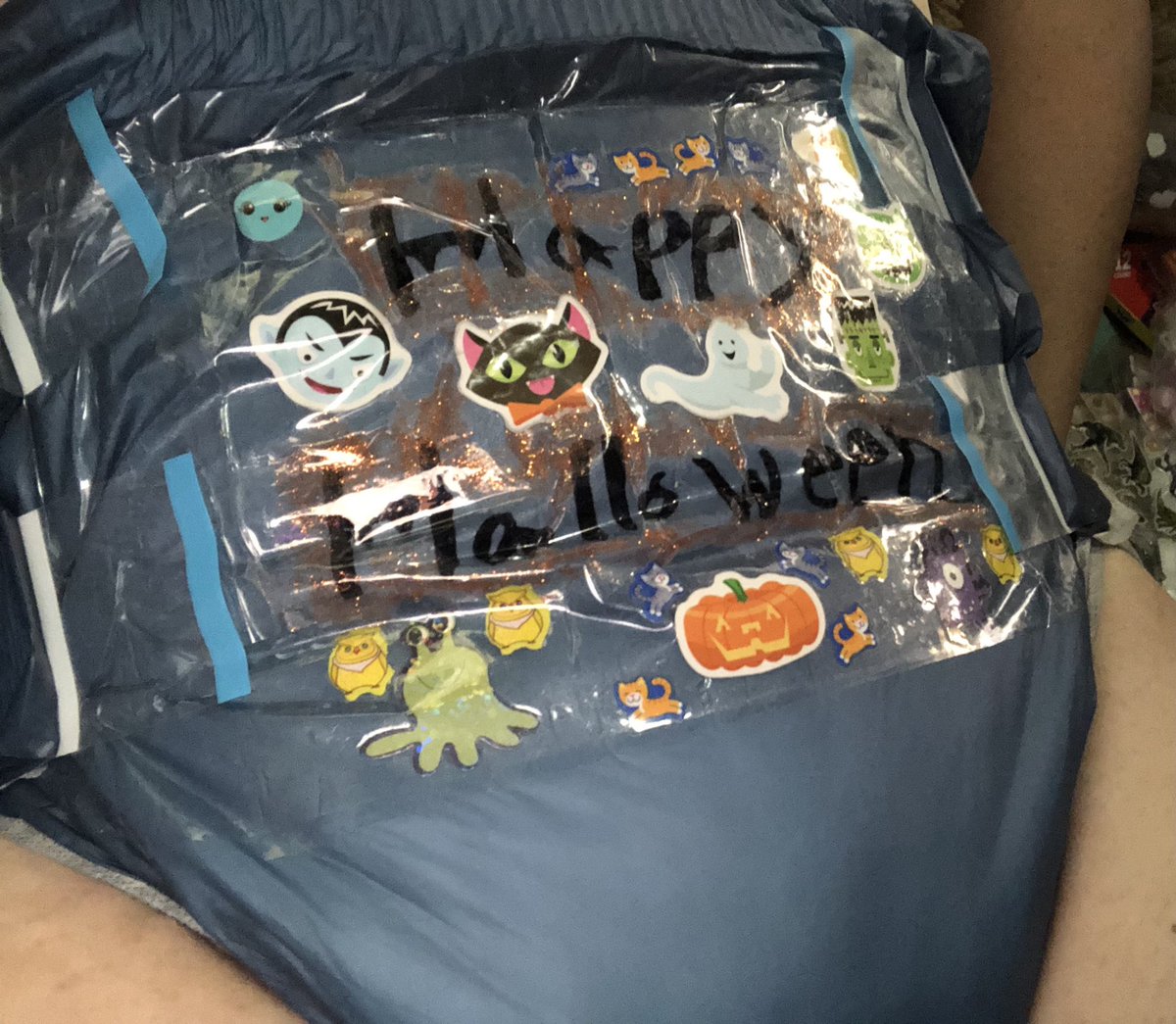 Hisdiaperness's tweet photo. Happy Halloween! I made this diaper to celebrate my favorite holiday https://t.co/mLTezX681A