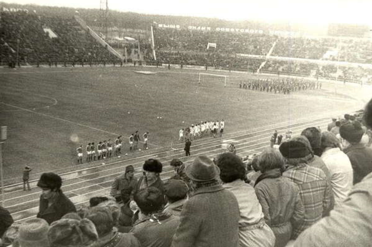 Стадион ска ростов. Стадион Динамо 1960. Стадион ФК СКА Ростов. Стадион "Динамо" г. Ростов-на-Дону. Стадион Динамо Ростов на Дону.